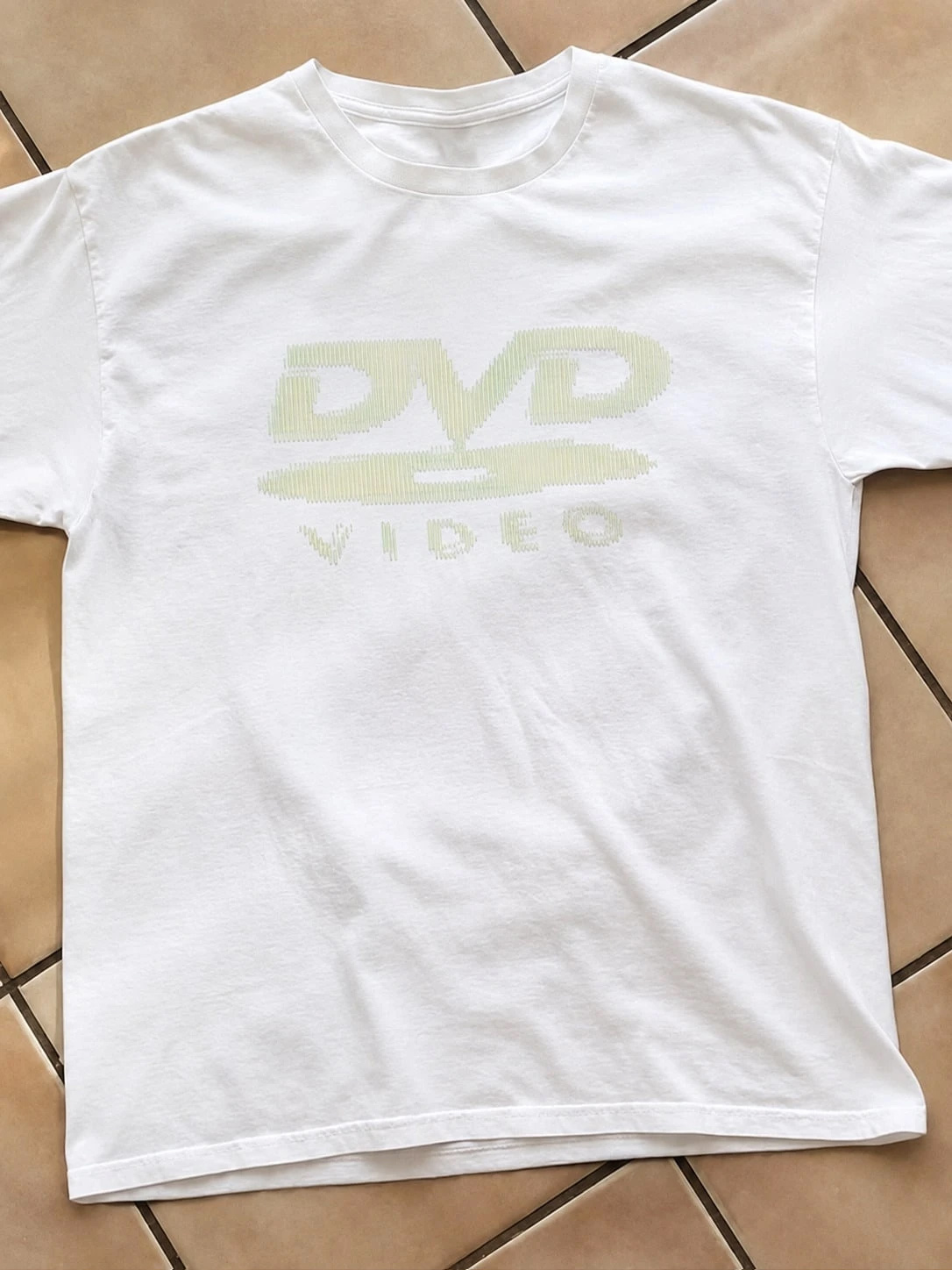เสื้อยืดลายตัวอักษรกราฟิกวินเท - Men'S Fashion Nova Shirts บทวิจารณ์และราคา