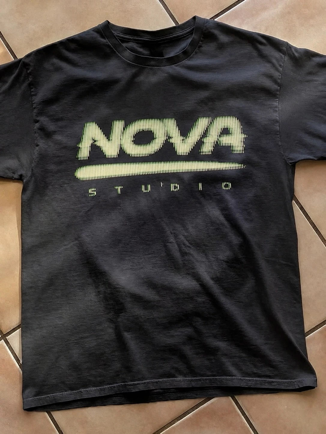 เสื้อยืดลายตัวอักษรกราฟิกวินเท - Men'S Fashion Nova Shirts บทวิจารณ์และราคา