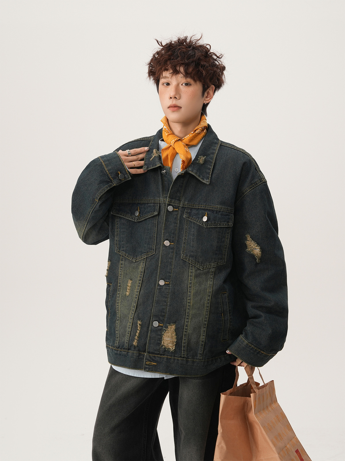 แจ็คเก็ตยีนส์ขาดสไตล์อเมริกัน  - Jacket Mens Fashion บทวิจารณ์และราคา